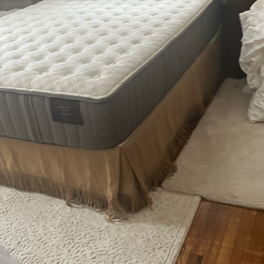 Ballard Queen Size Burlap Fringe Bedskirt - Picture 5 of 5